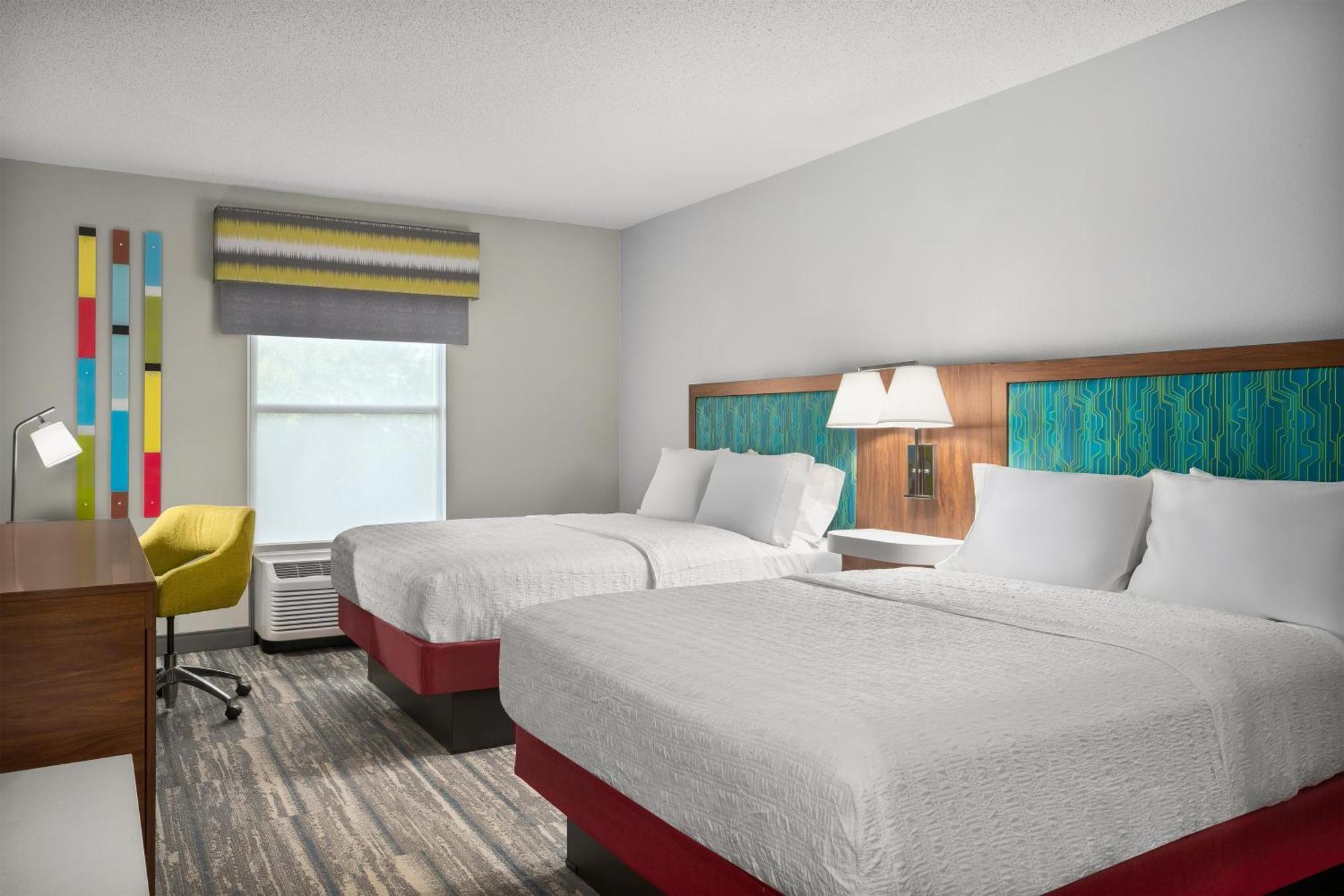 Room with Two Queen Beds - Non-Smoking,1758313001:JPEG