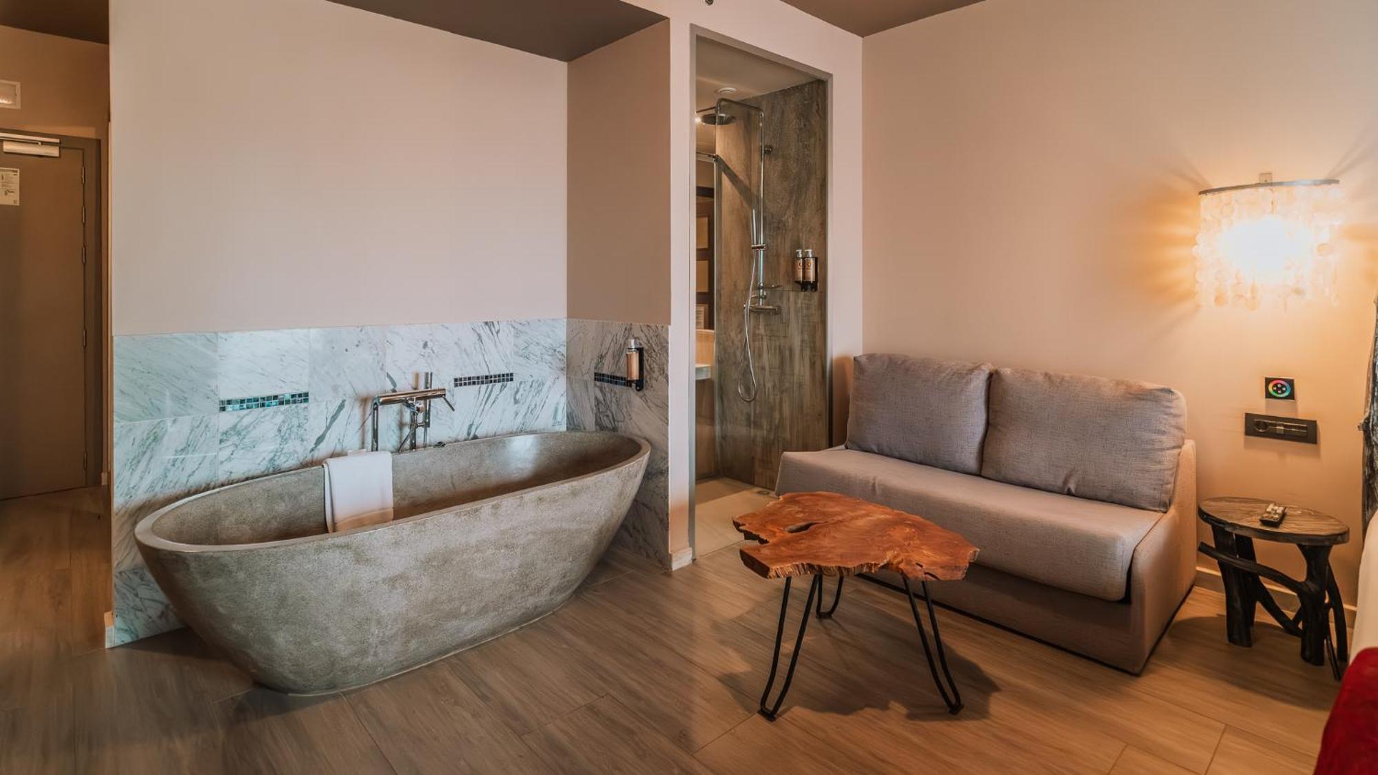 Premium Room with Terrace,1758430915:JPEG