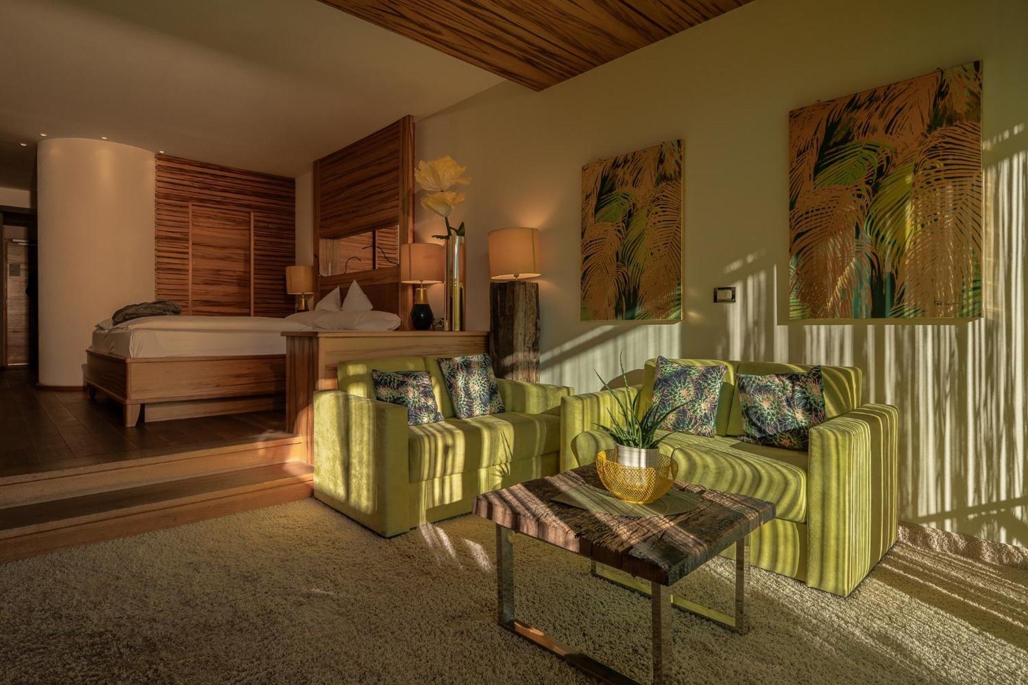 Double or Twin Room with Terrace