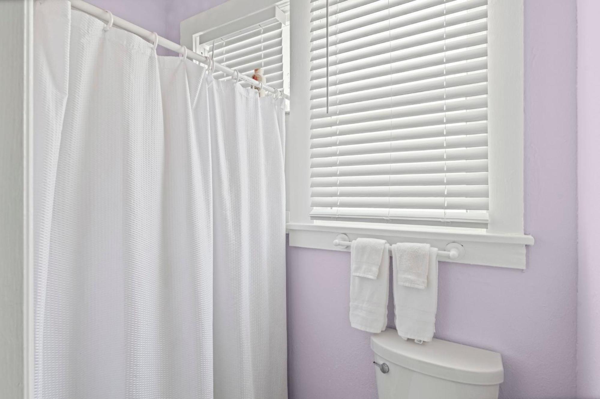 Honeymoon Room with Spa Bath
