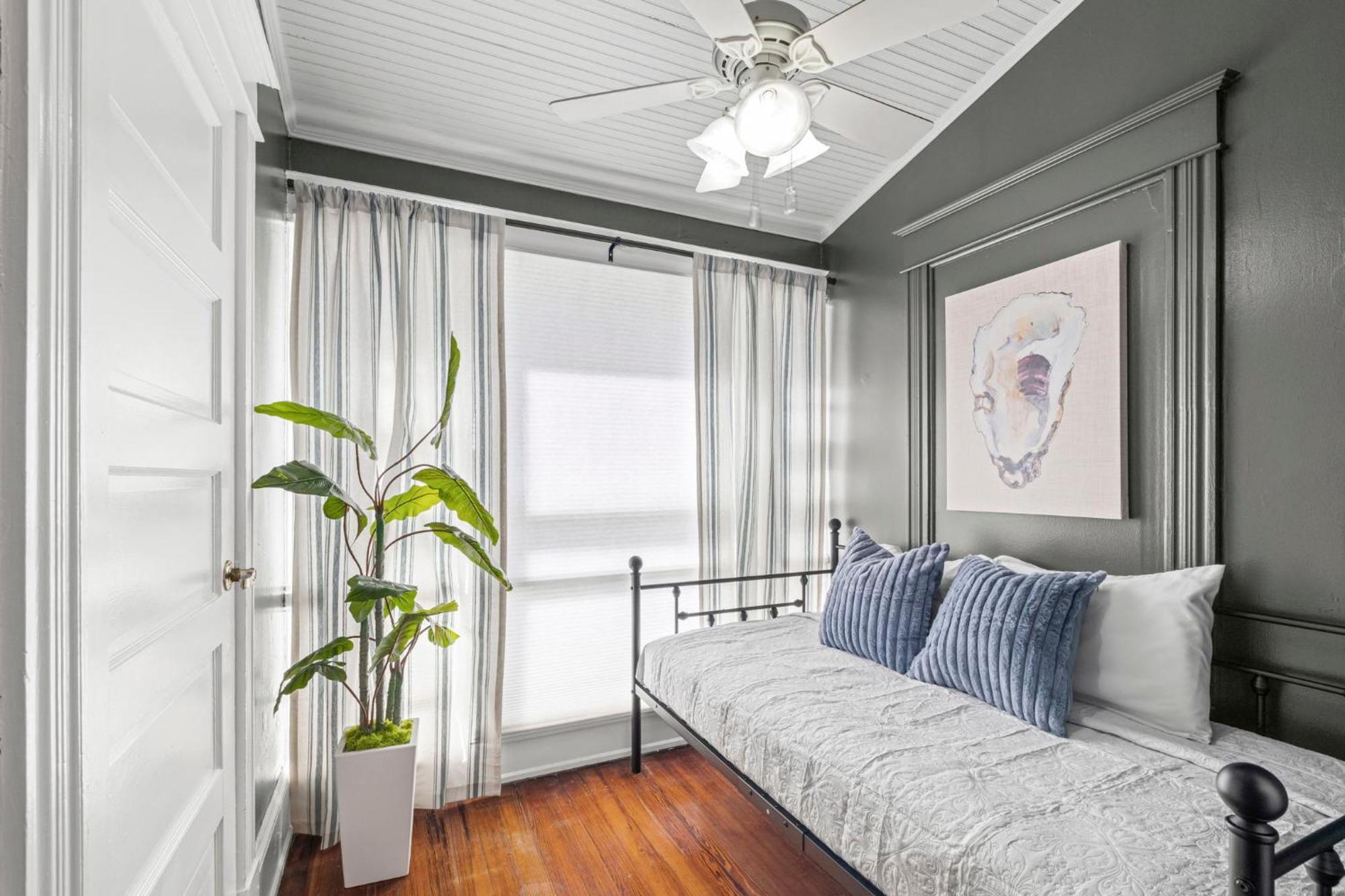 Deluxe Double Room with Extra Bed