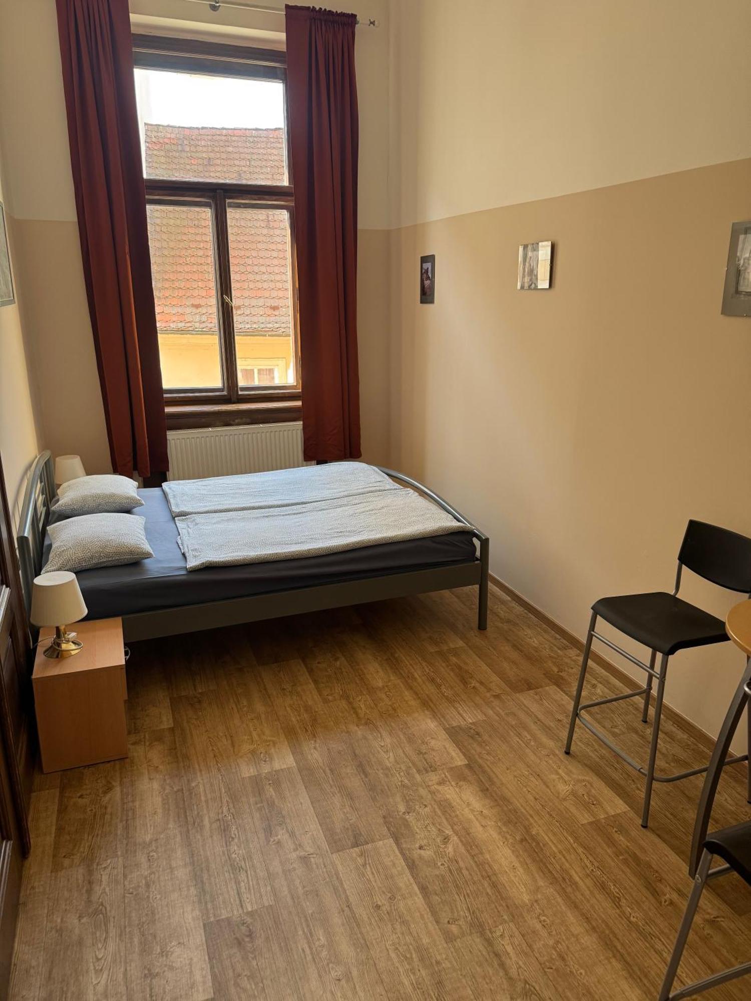 Chambre Double avec Salle de Bains Commune