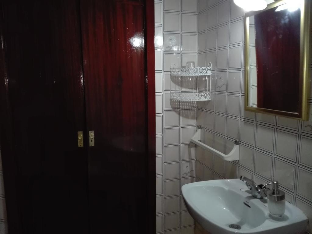 Double or Twin Room with Private Bathroom,186597042:JPEG