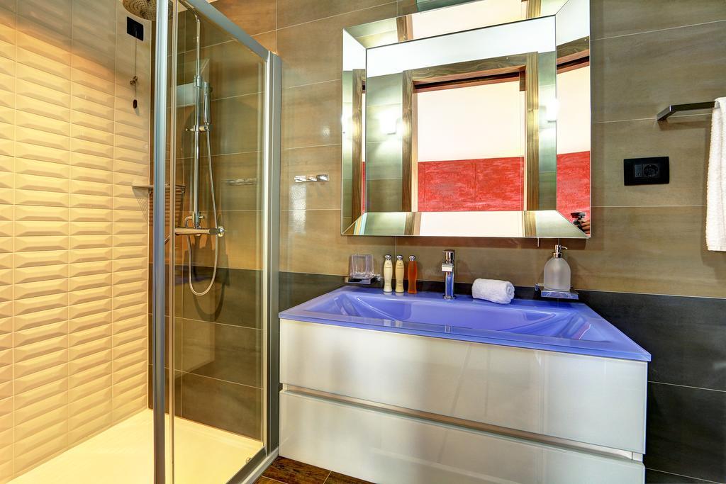 Suite con vistas parciales al mar