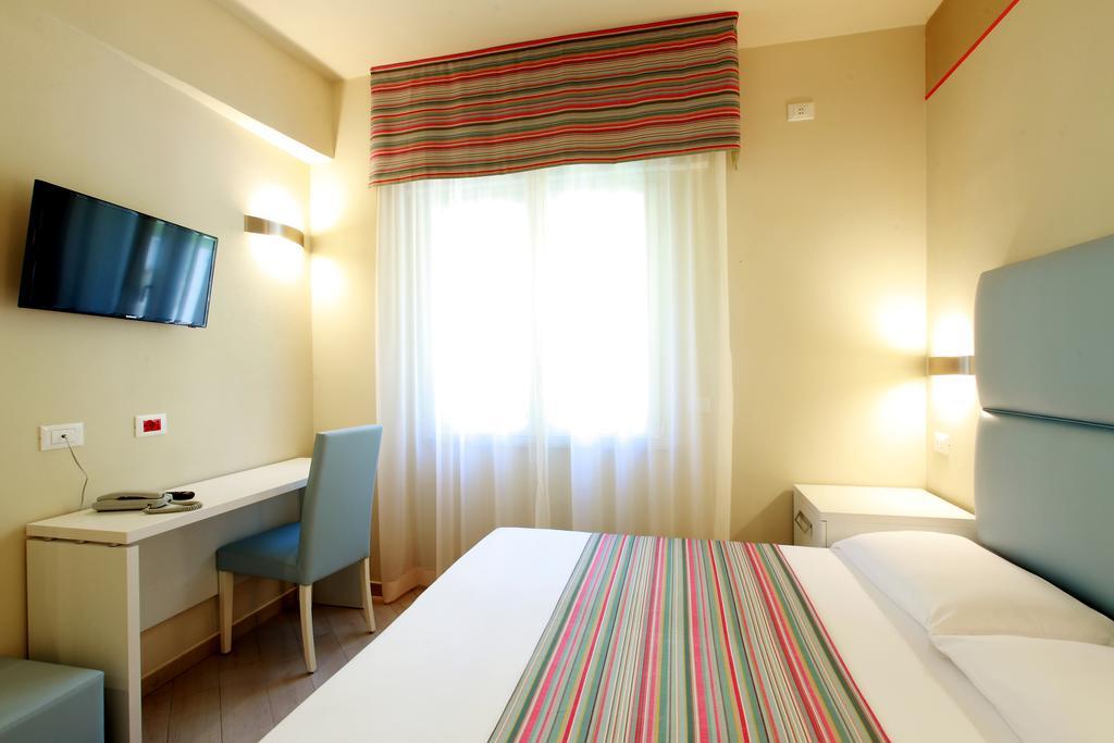Double Room or Twin Room