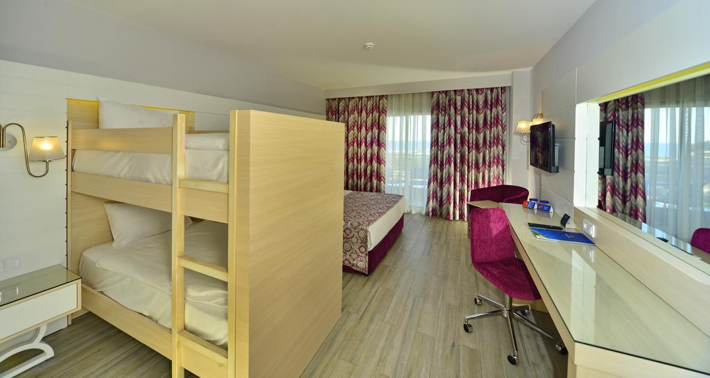Superior Room Bunkbed Land View