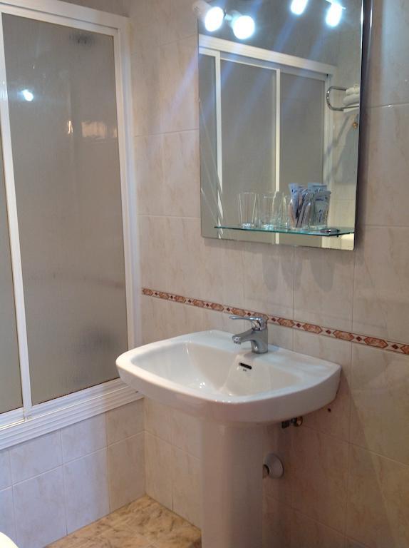 Double or Twin Room,235917781:JPEG