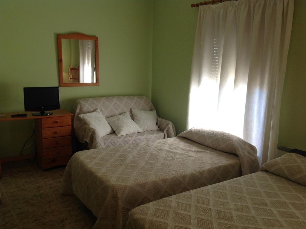 Triple Room,445401612:JPEG
