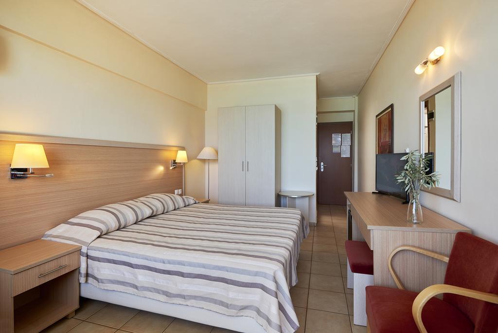 Double or Twin Room,254162765:JPEG