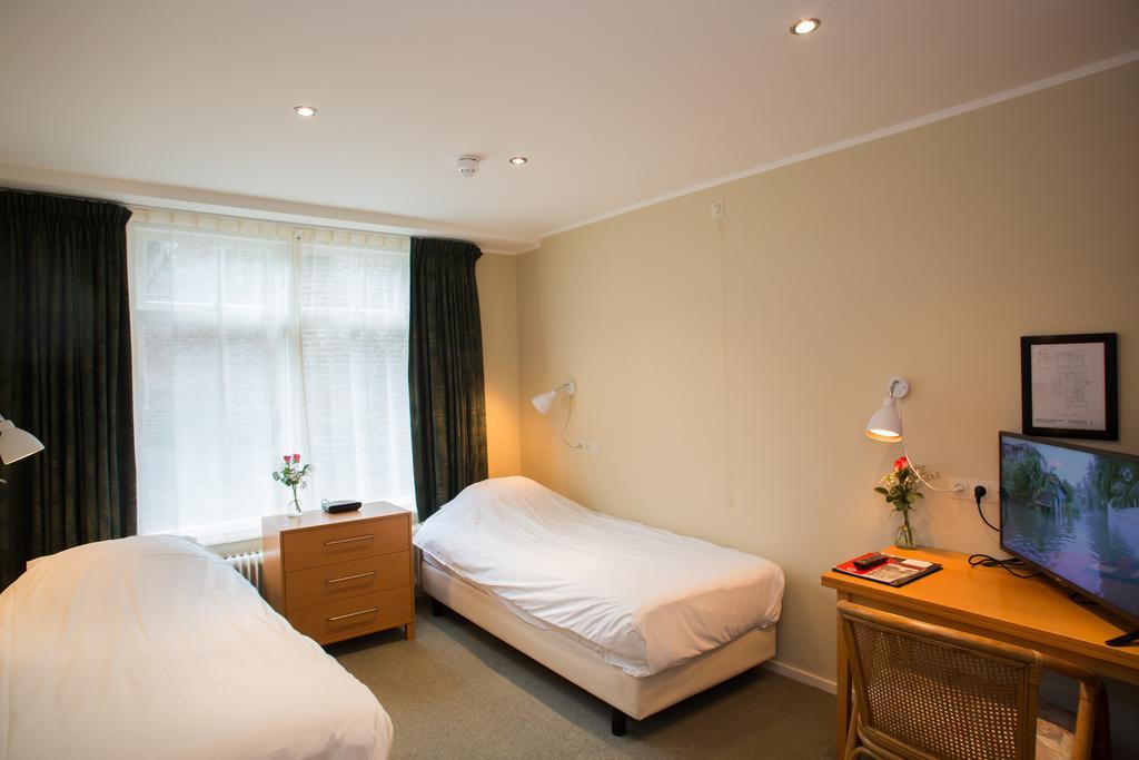 Small Twin/Double Room - Ground Floor,708958714:JPEG