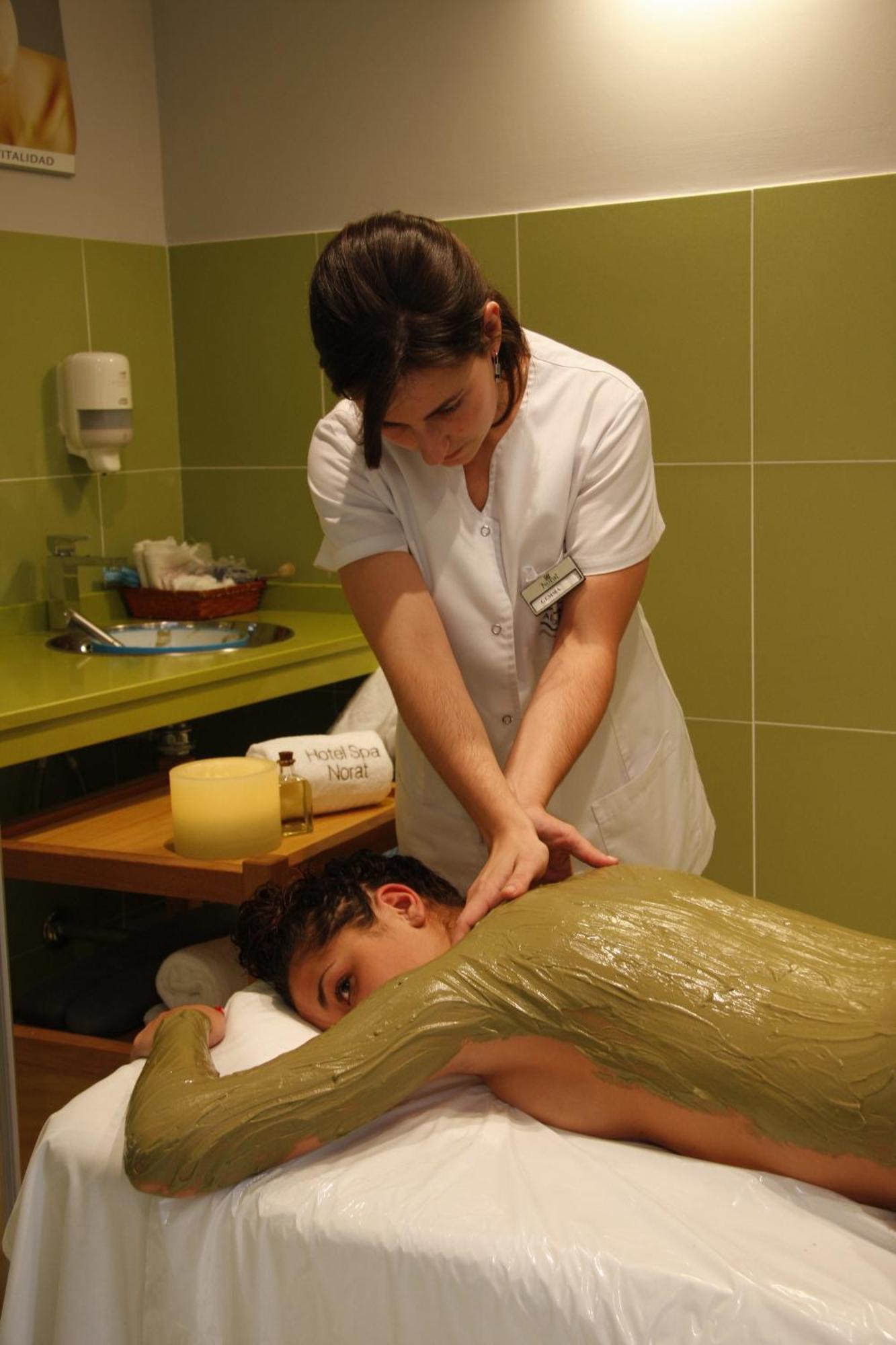 Double Room with Spa Access and Massage,644754648:JPEG