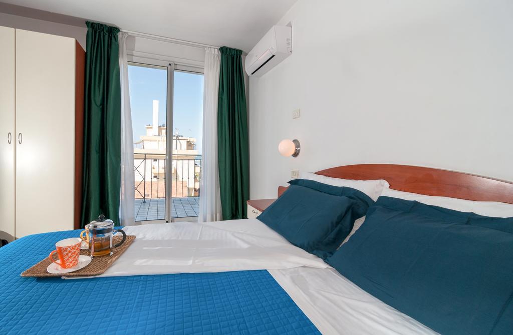 One-Bedroom Apartment (4 Adults),328385809:JPEG