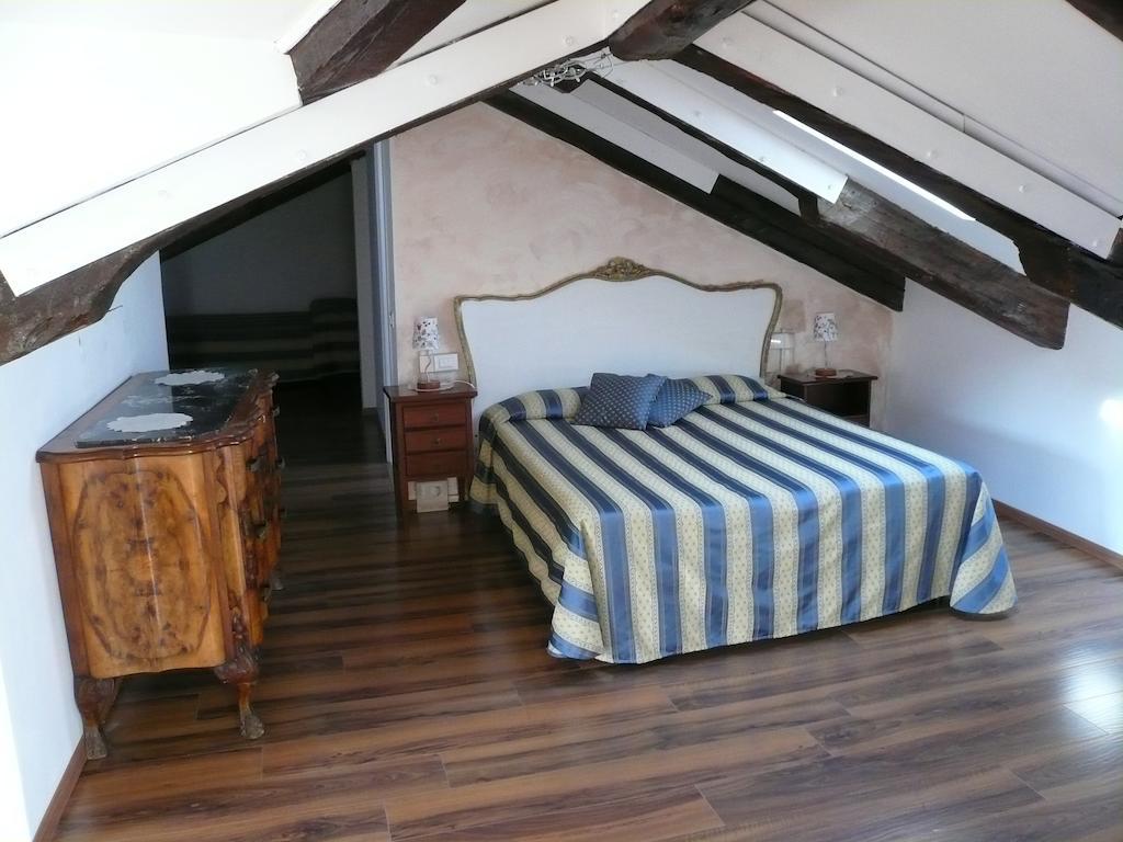 Camera Familiare con Bagno Privato