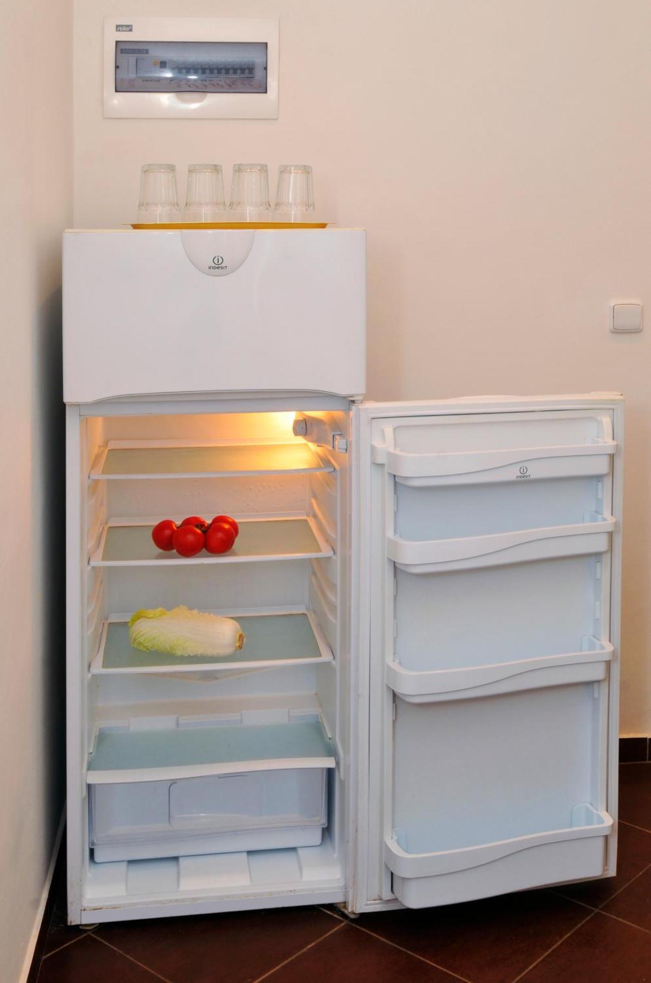 Two-Bedroom Apartment,669884409:JPEG