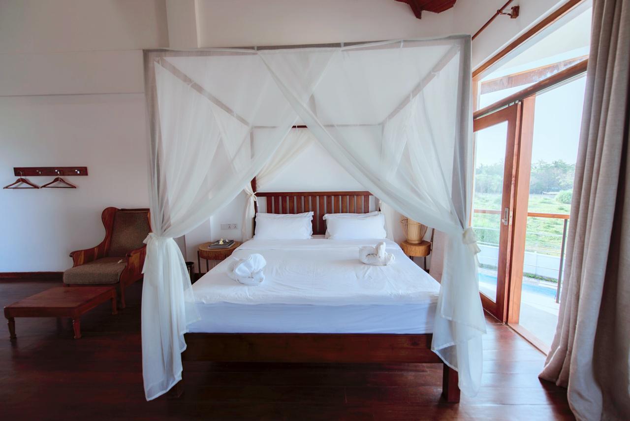 Deluxe Double Room with Bath (Early Check-in & Late Check-out on Availability Basis),536003919:JPEG