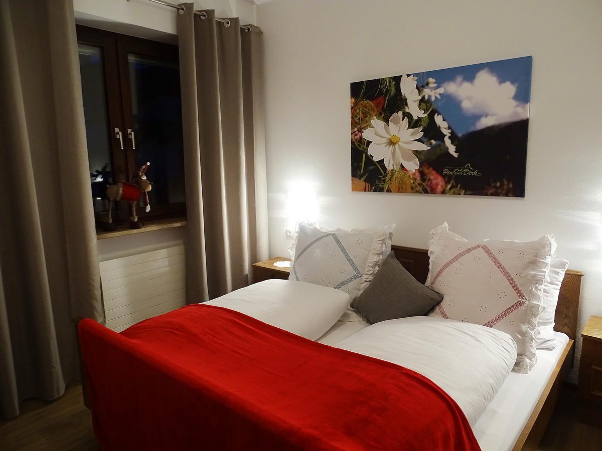 Double Room with Shared Bathroom,545465523:JPEG