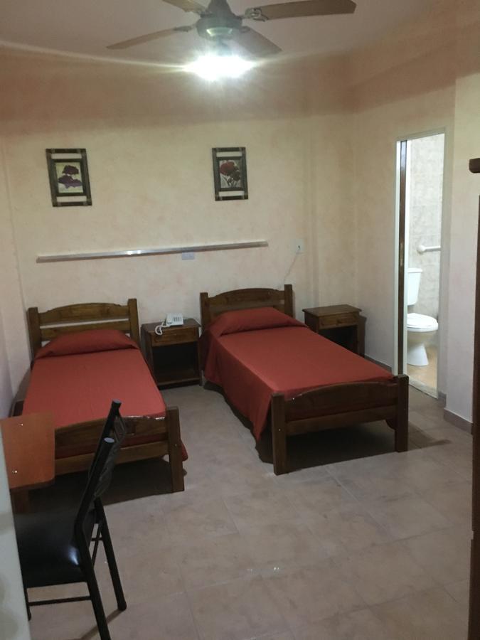 Twin Room,615275650:JPEG