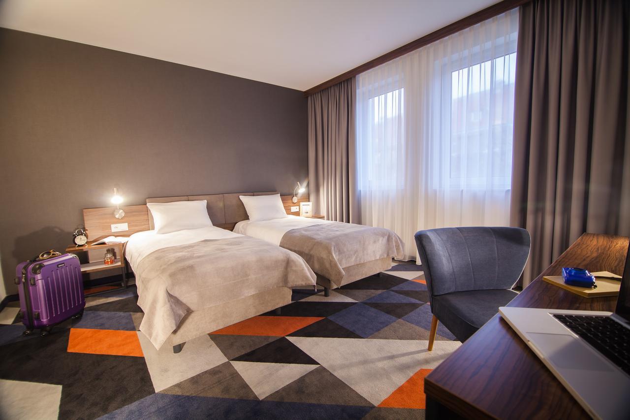 Twin Room with Private Bathroom,628250955:JPEG