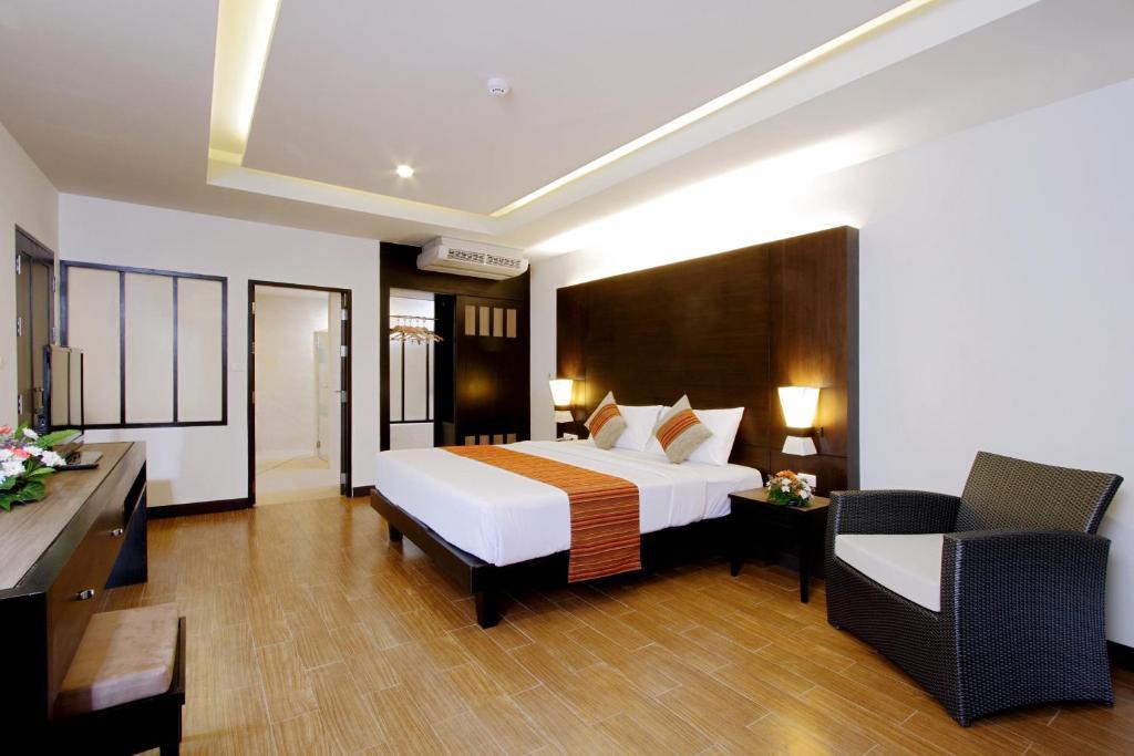One-Bedroom Suite,63976753:JPEG
