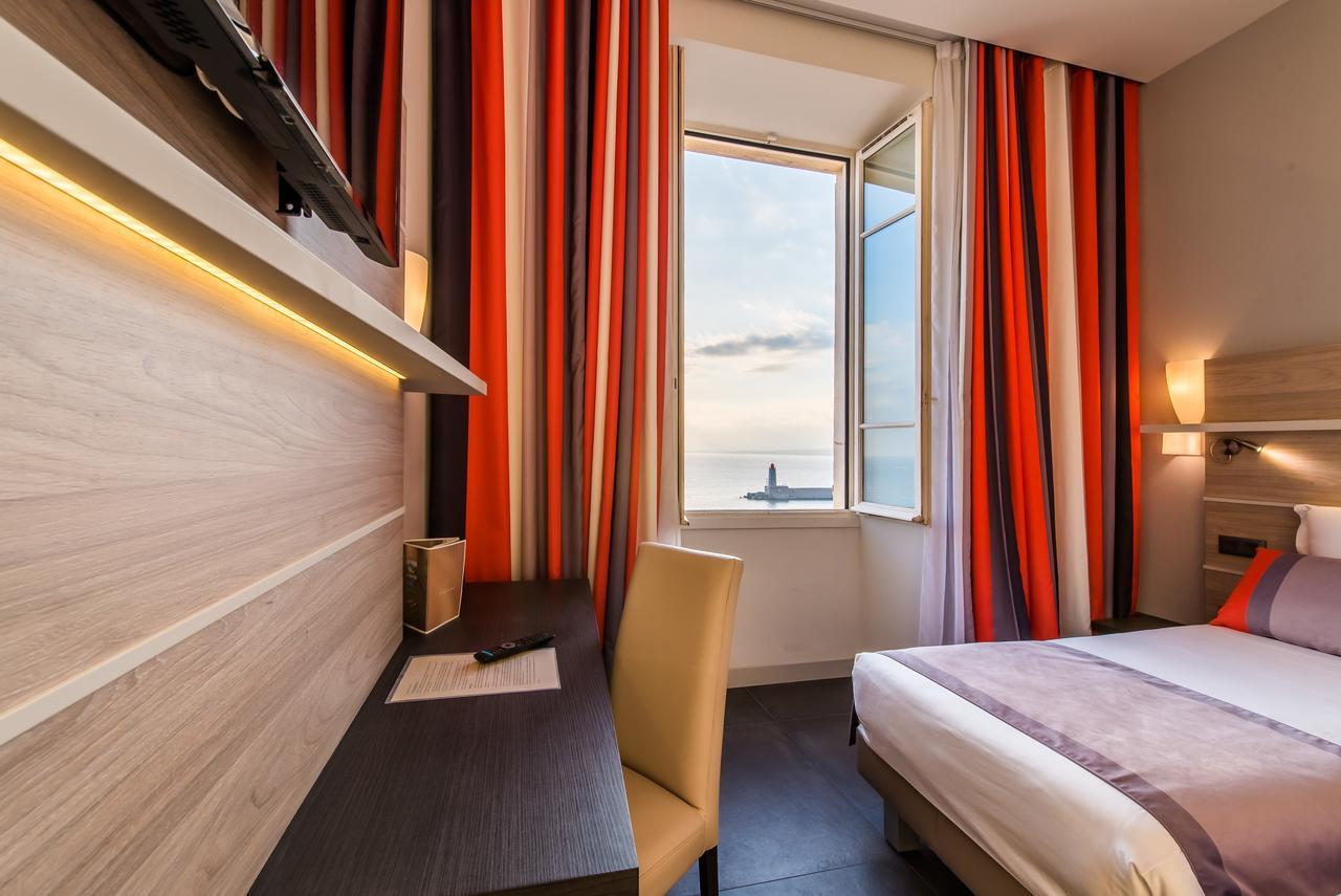 Doppelzimmer mit Meerblick