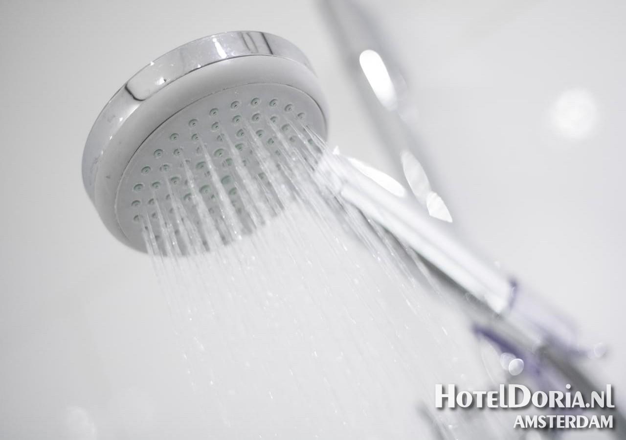 Single Room,645582141:JPEG