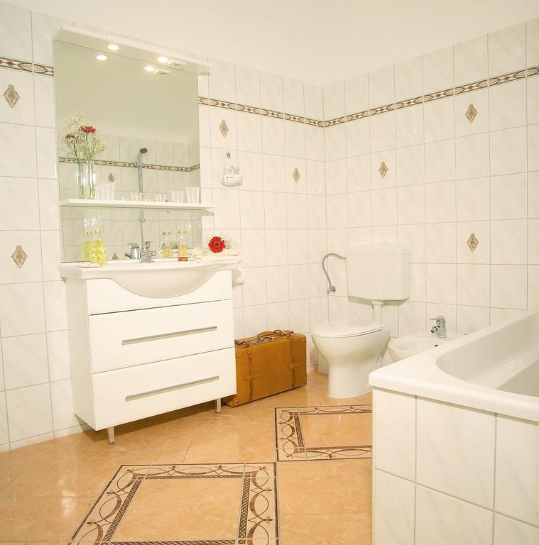 Triple Room,992131624:JPEG