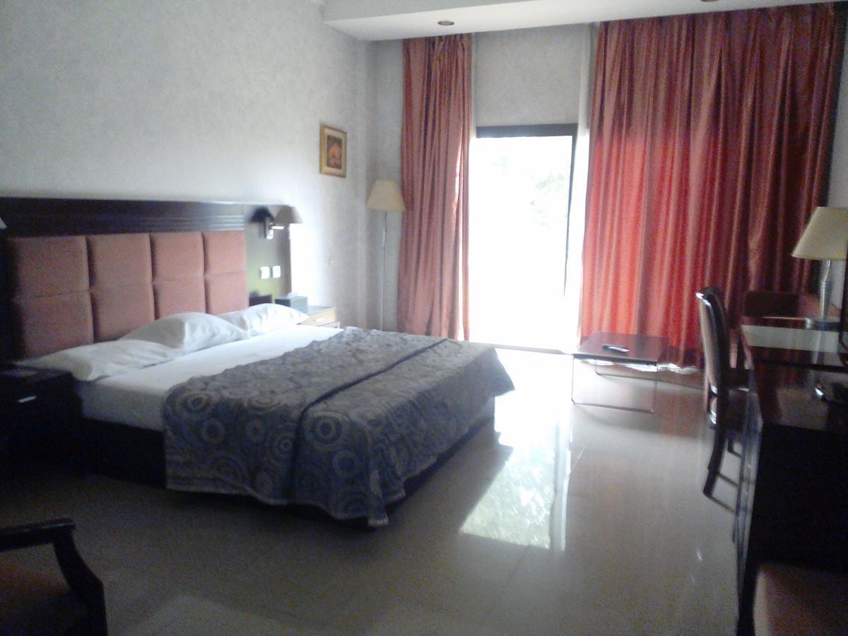 Doppelzimmer mit Poolblick