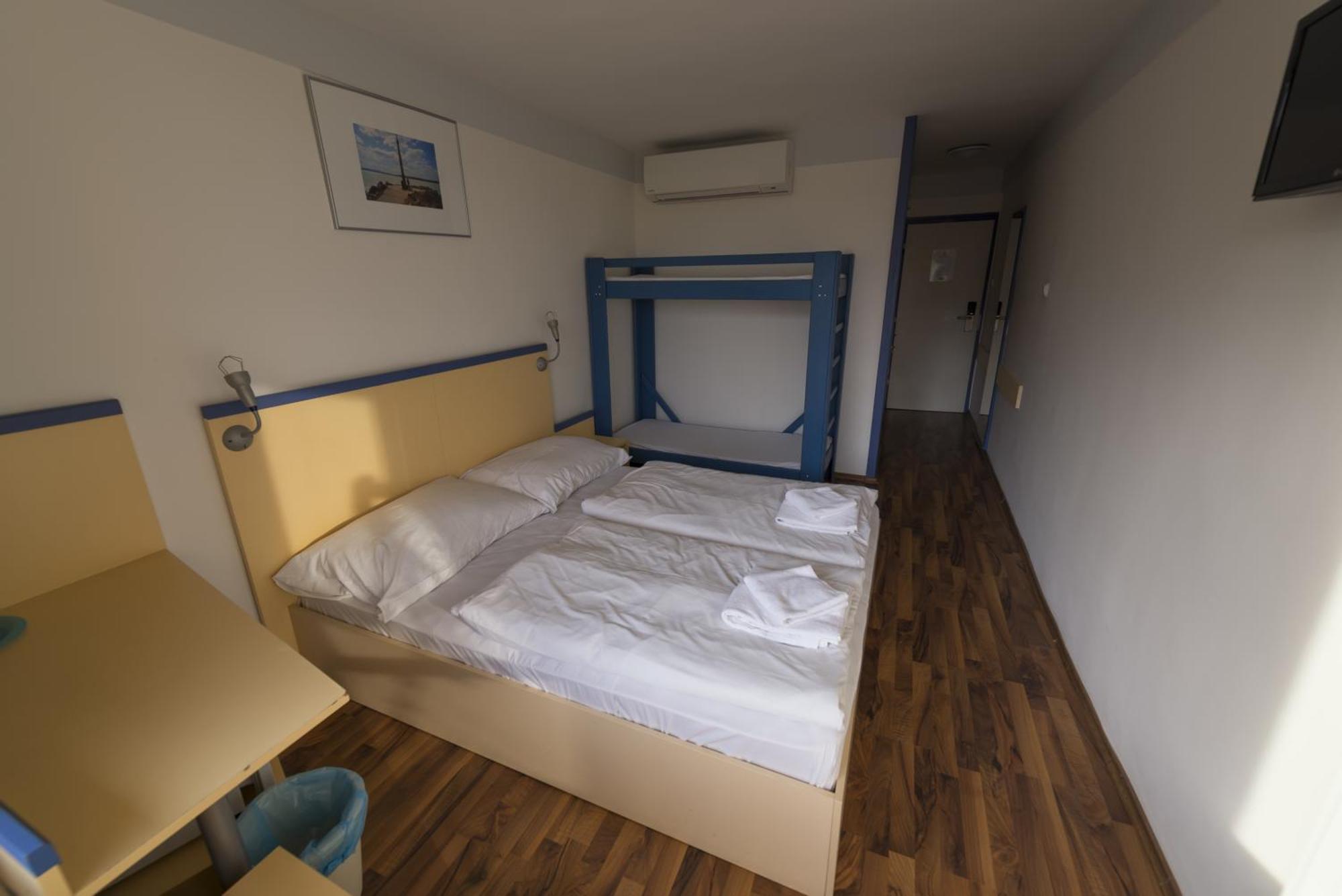 Double Room Street View,1270334290:JPEG