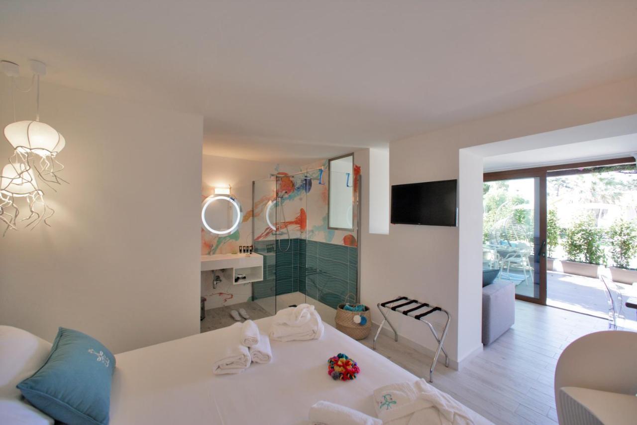 King Room with Pool View,720667525:JPEG