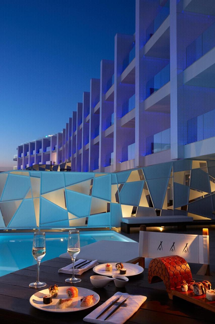 Suite Ultra avec Piscine Privée - Vue sur Mer
