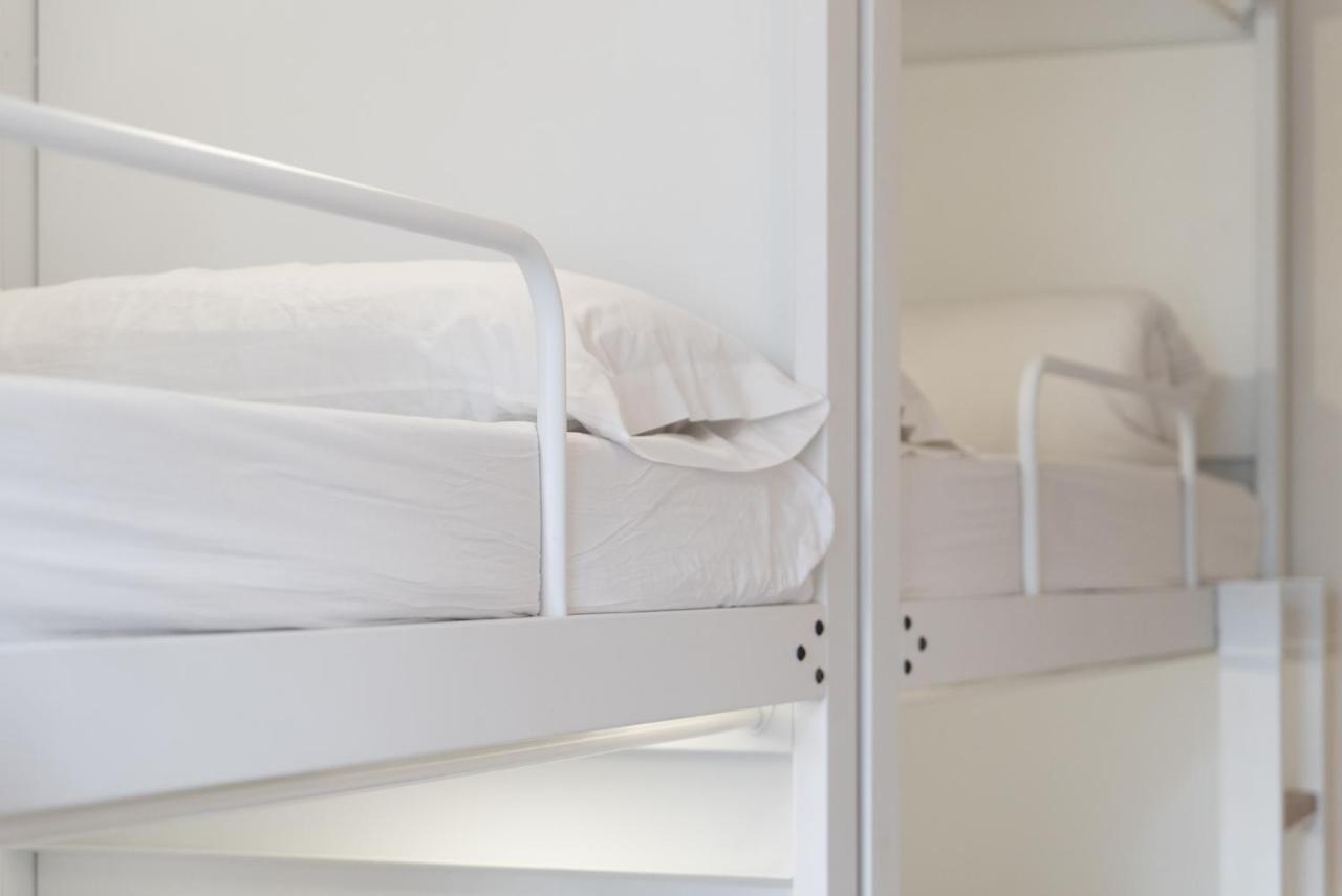 Single Bed 6-Bed Dormitory Room,752702243:JPEG