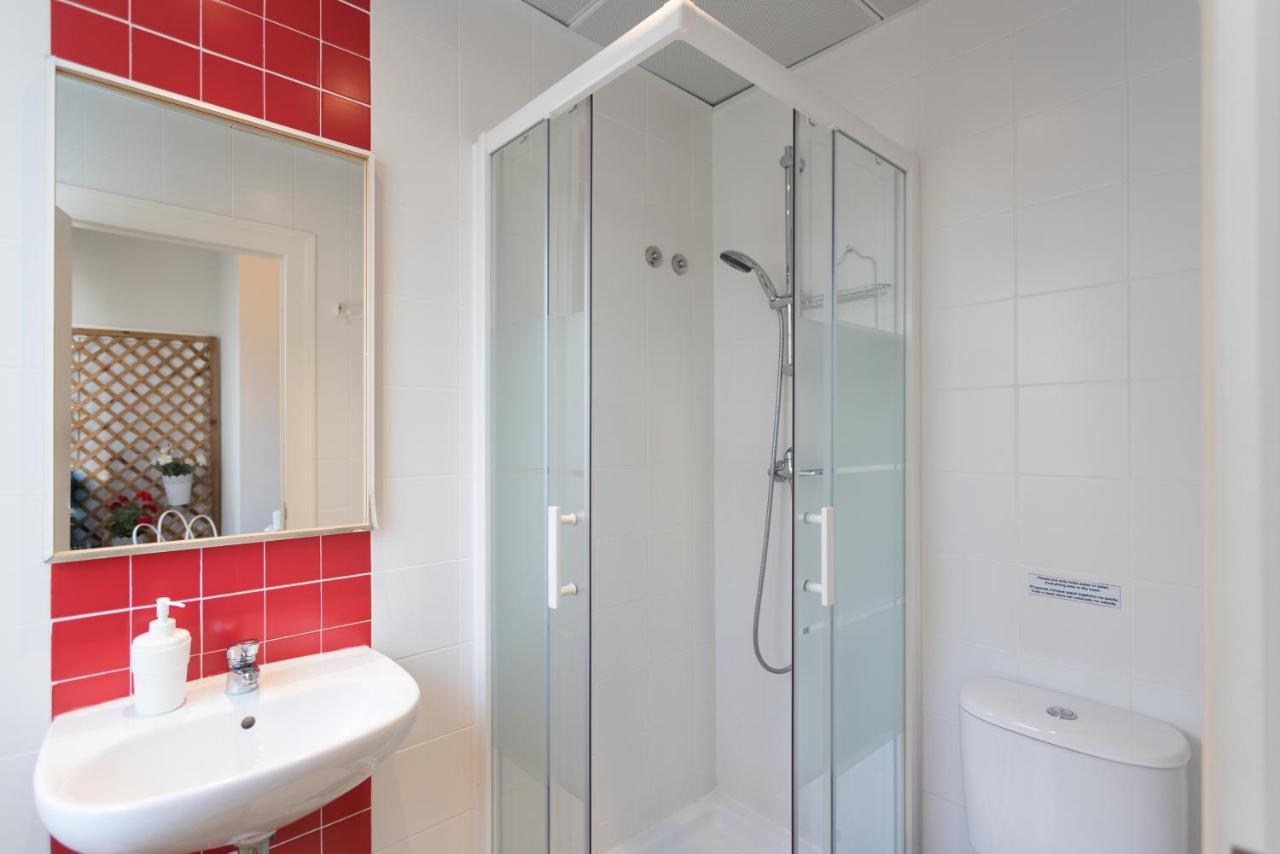 Quarto Duplo com Casa de Banho Privativa