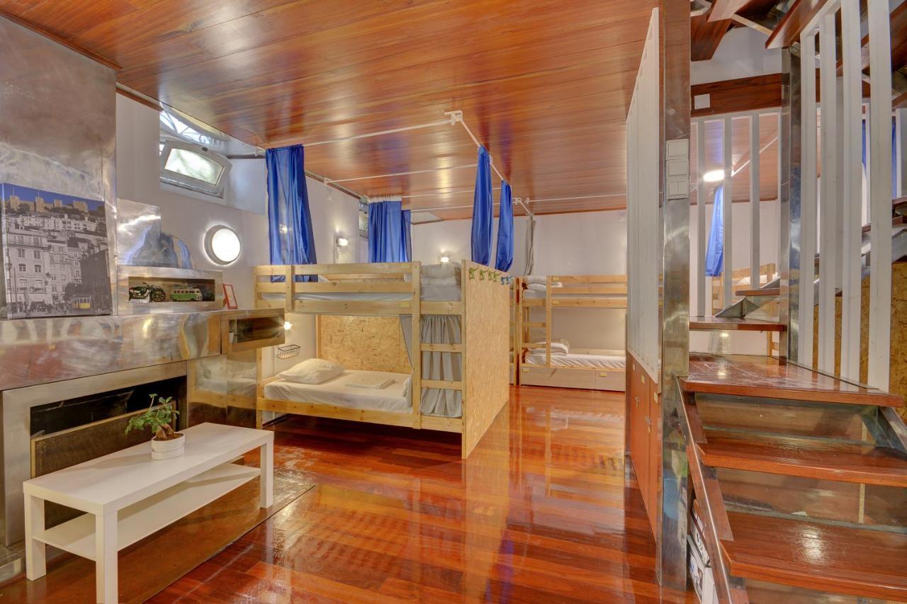 Bed in 14-Bed Mixed Dormitory Room,762828448:JPEG
