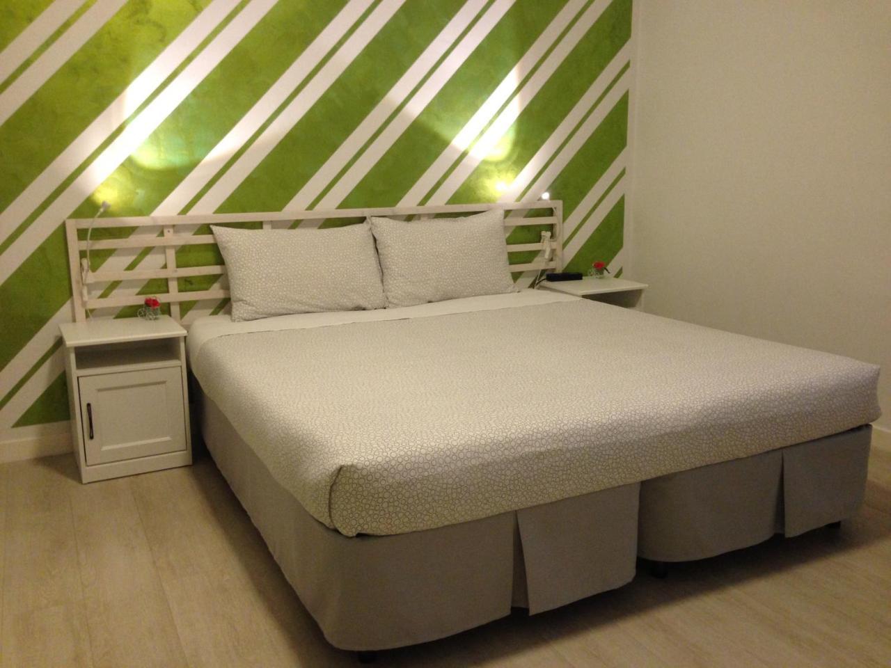 Basic Triple Room with Shared Bathroom,786034587:JPEG