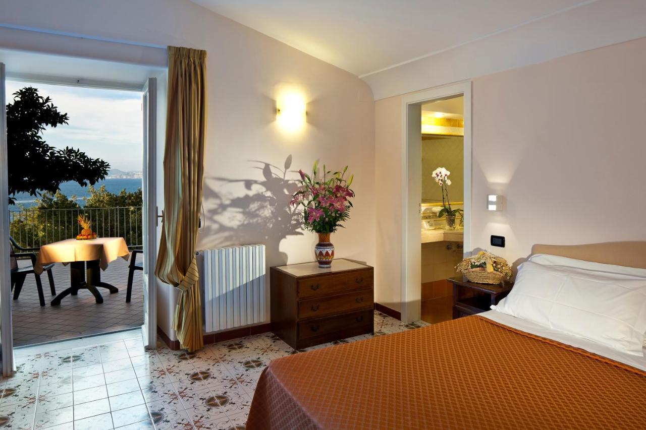 Superior Double Room with Sea View