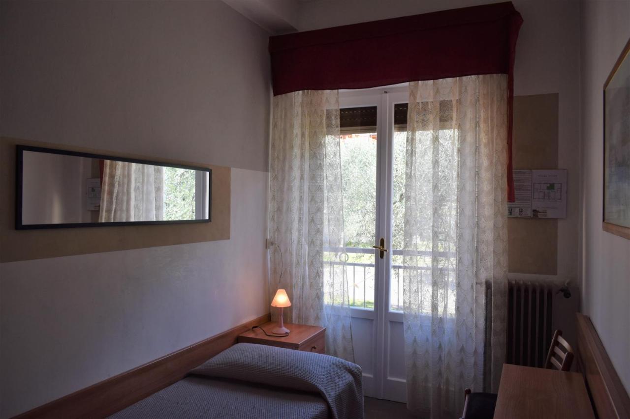 Dreibettzimmer mit Balkon