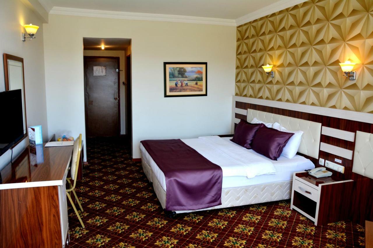 Standard Triple Room,777039658:JPEG
