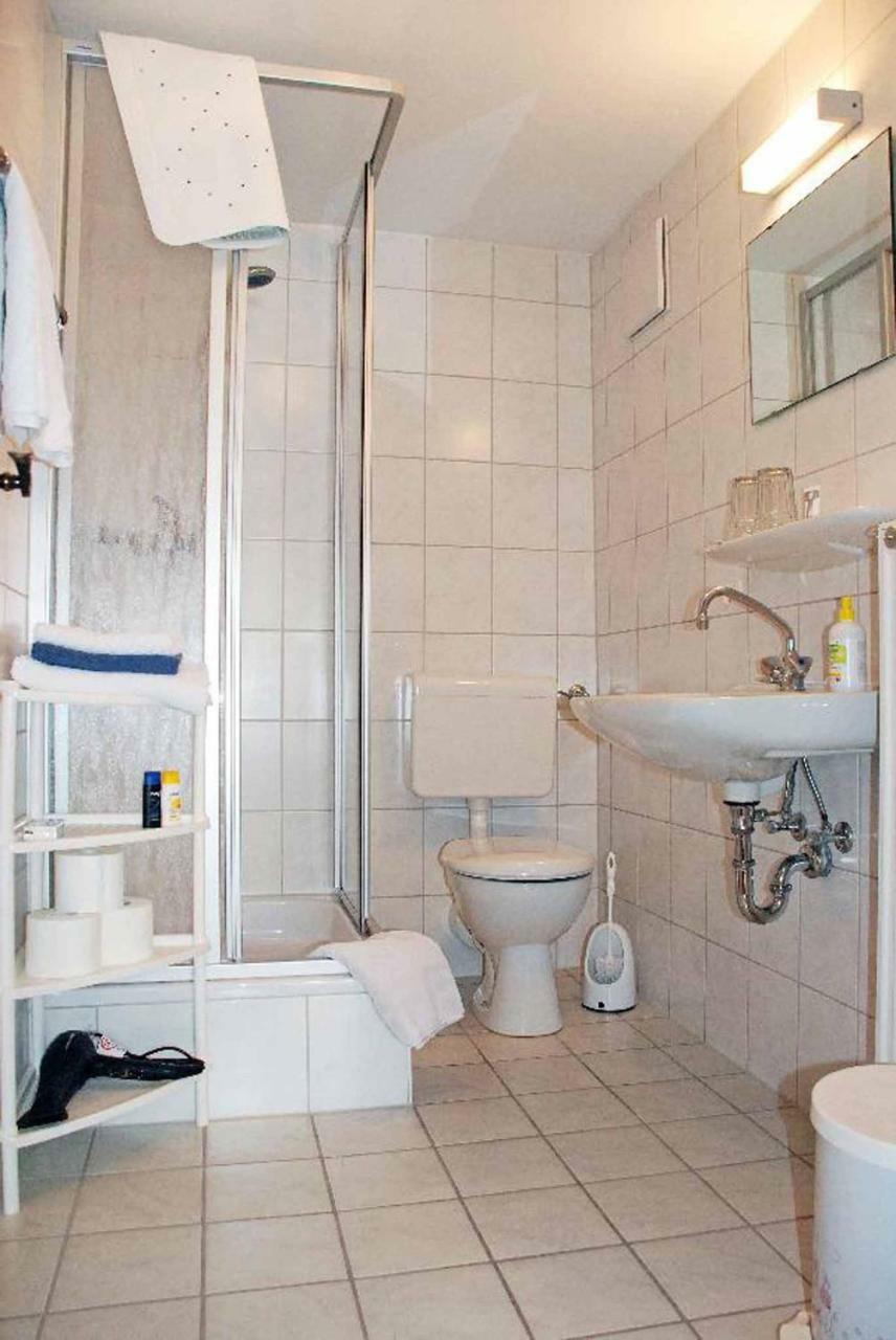Two-Bedroom Apartment,777878584:JPEG