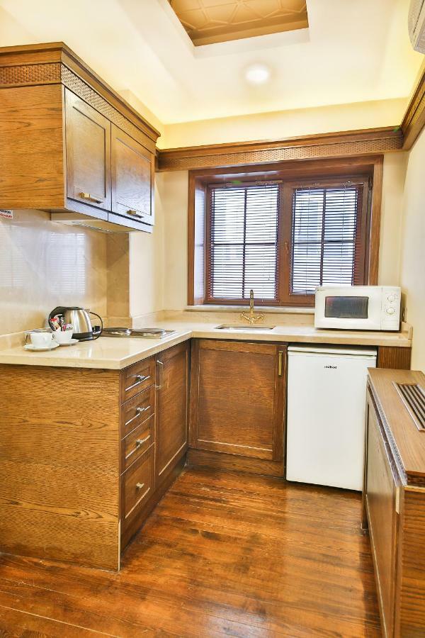 Studio Apartment,231506404:JPEG
