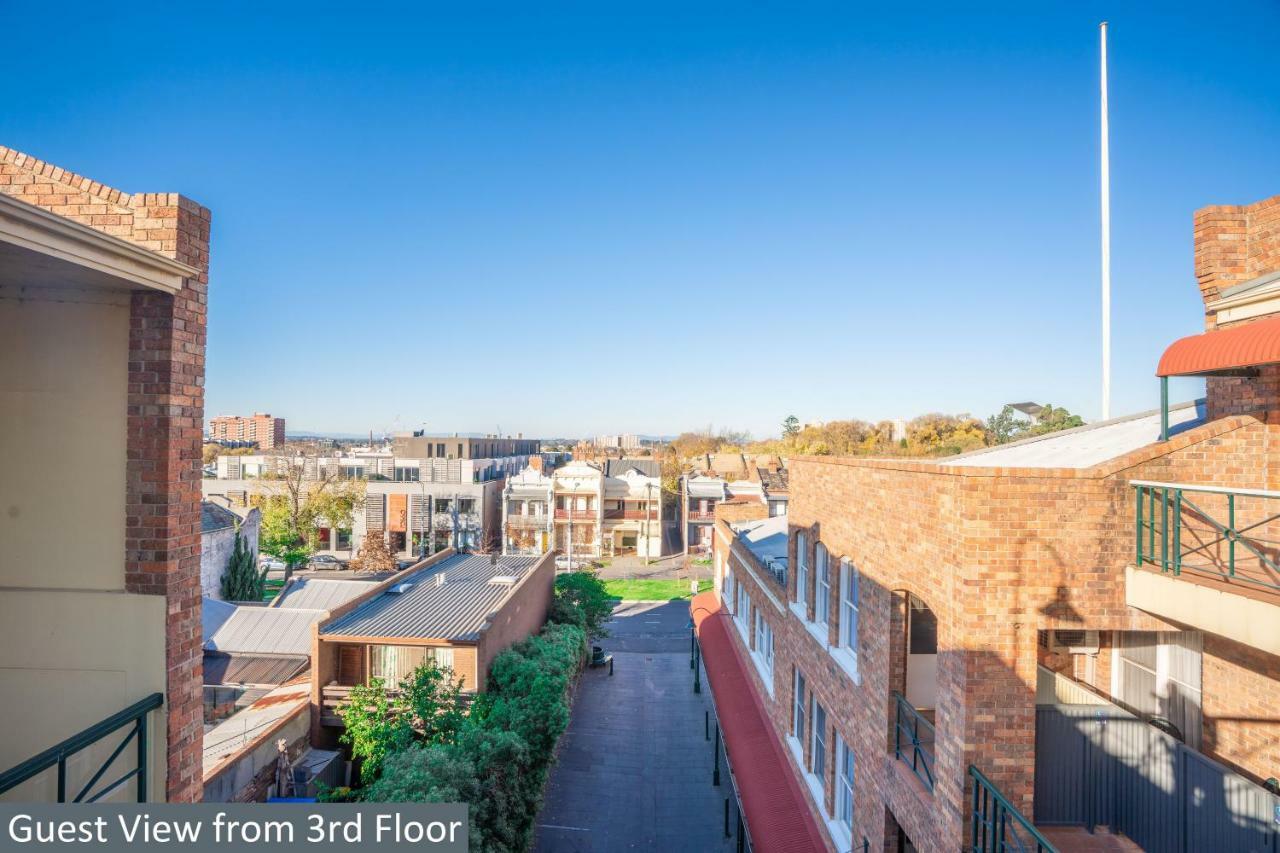 Budget One-Bedroom Apartment,1608788416:JPEG