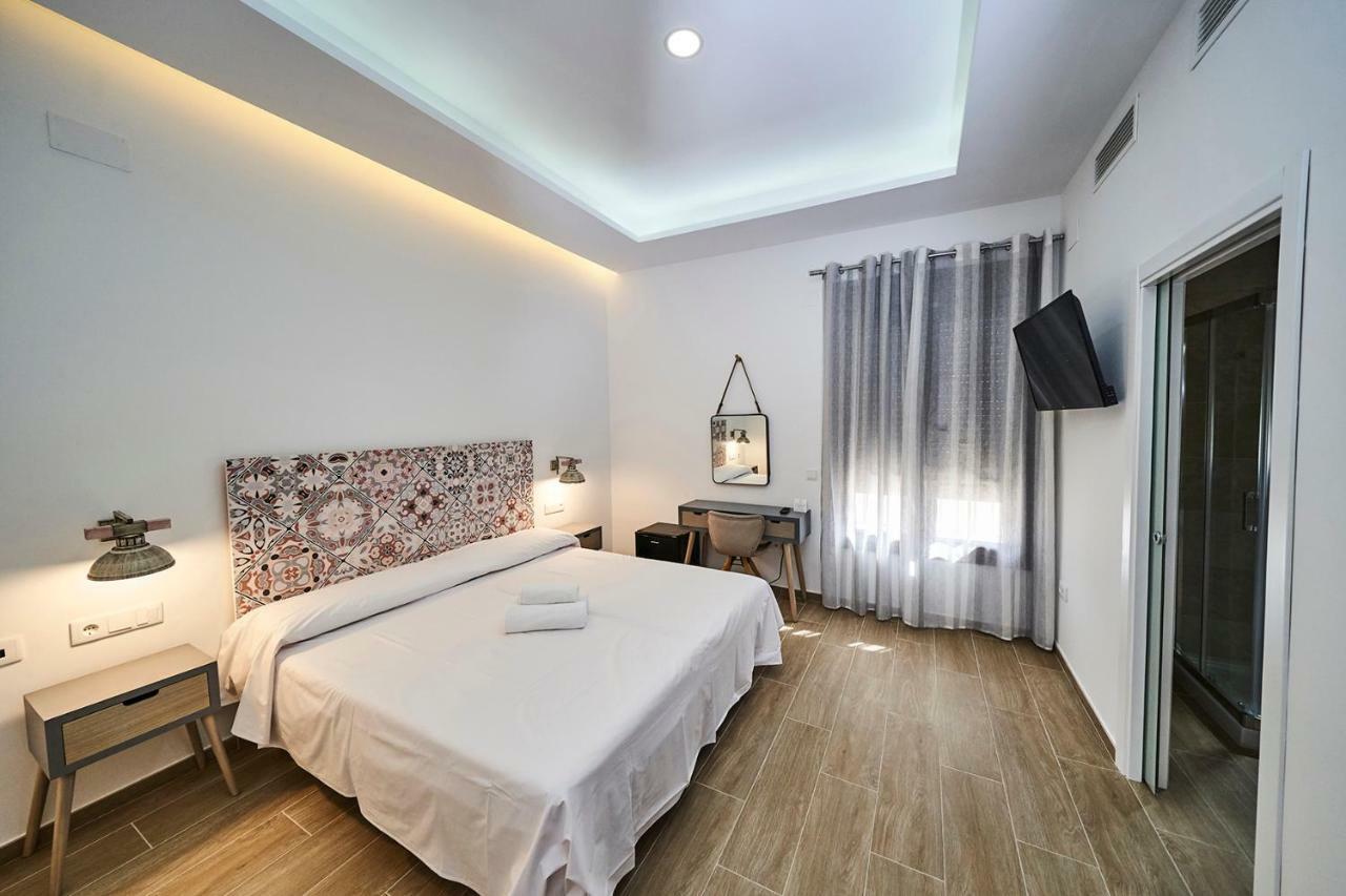 Standard Double or Twin Room,830321147:JPEG