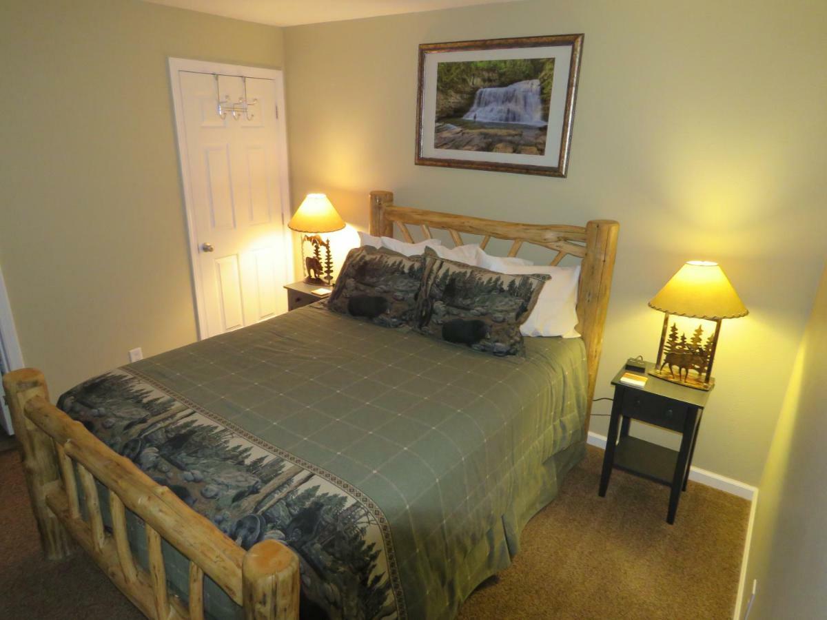 Deluxe Cottage Cabin # 4,845643128:JPEG