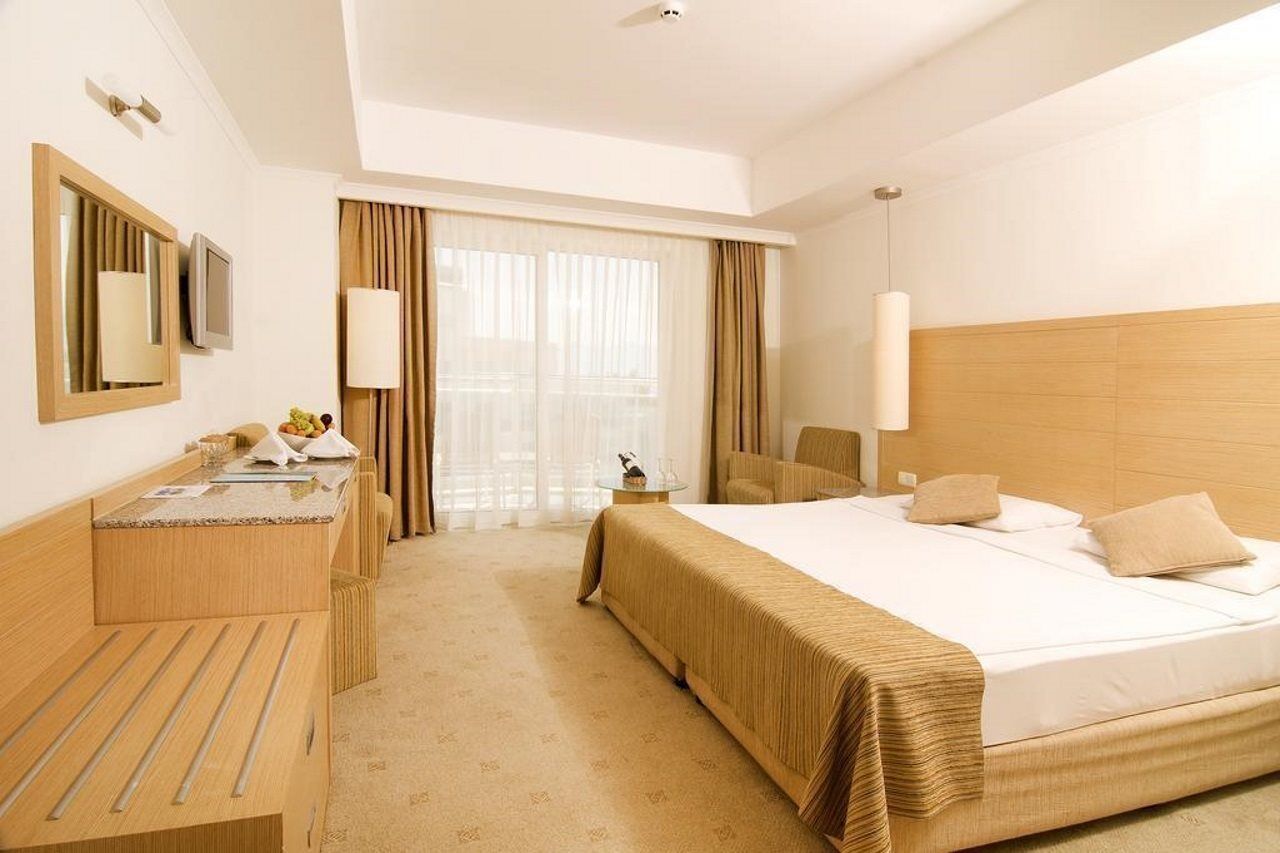 Standard Double or Twin Room,258546493:JPEG