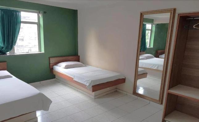 Triple Room,943666084:JPEG