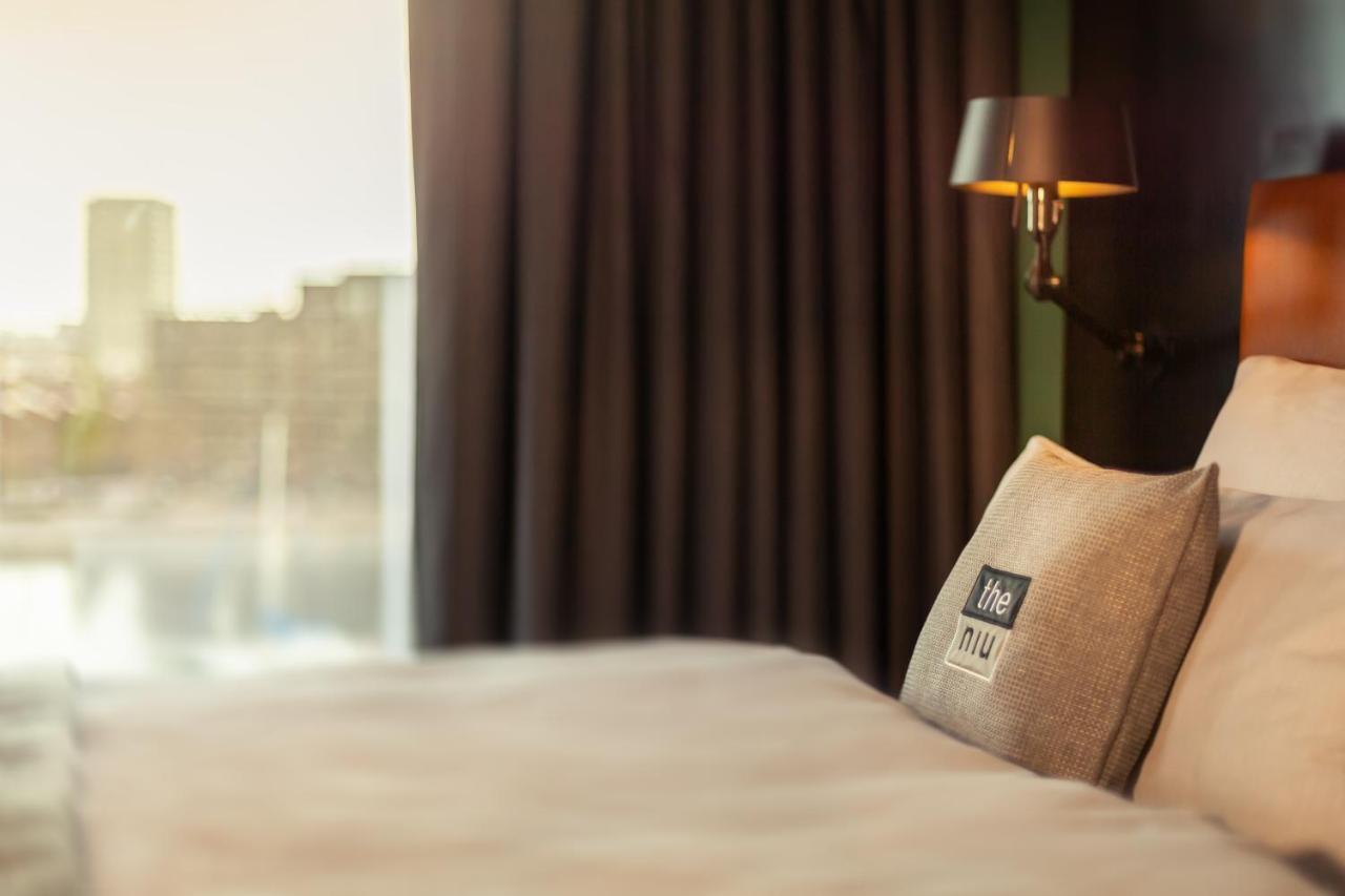 Premium Queen Room with Harbour View