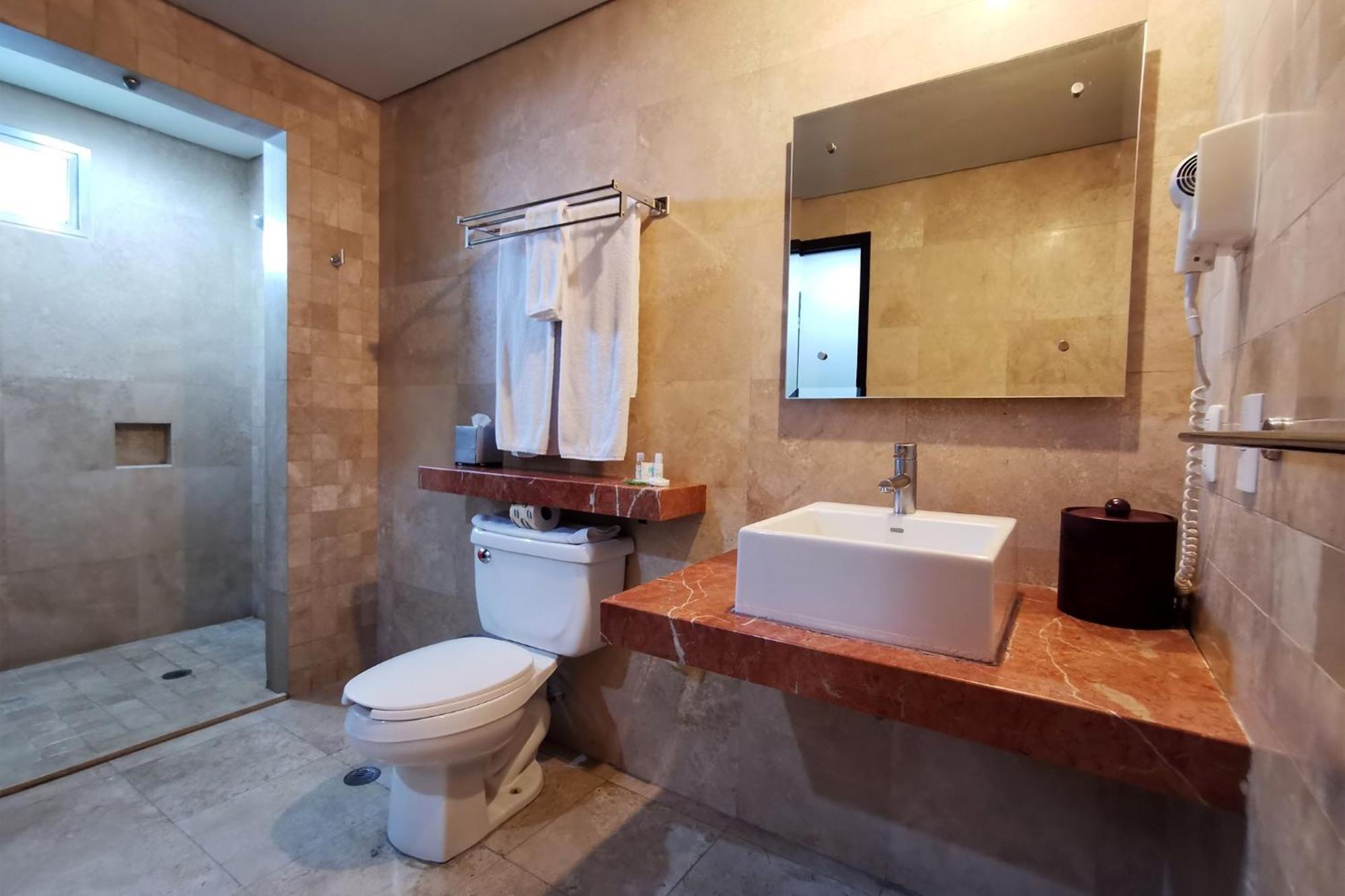Standard Double Room,957950473:JPEG