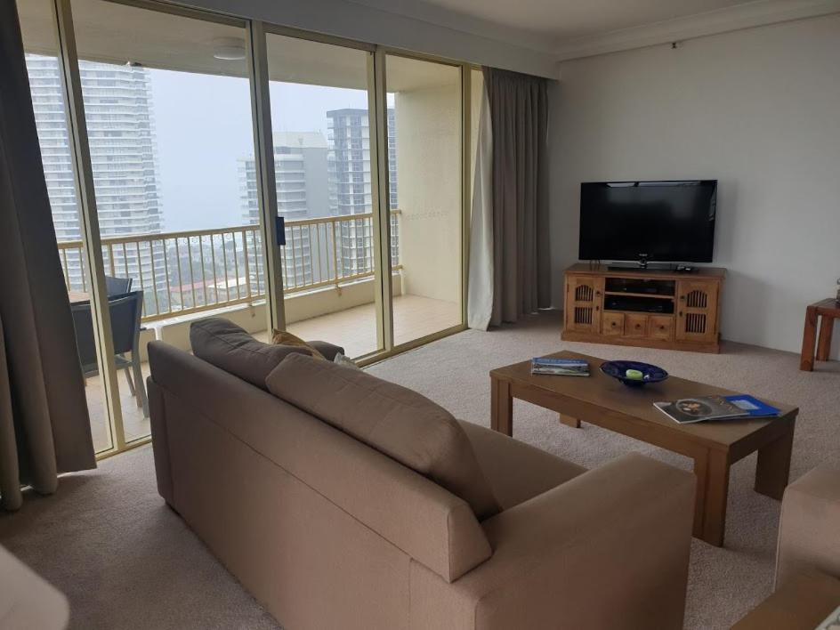 Superior Three-Bedroom Apartment,974938762:JPEG