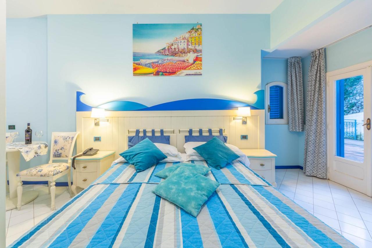 Double or Twin Room with Side Sea View