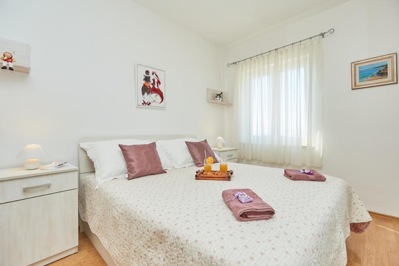 Double Room with external bathroom