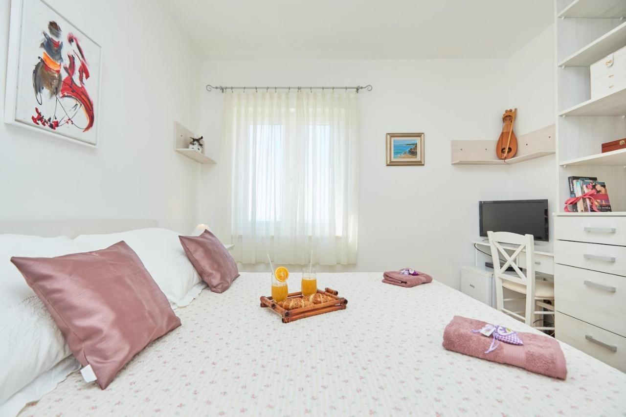 Double Room with external bathroom,991525327:JPEG